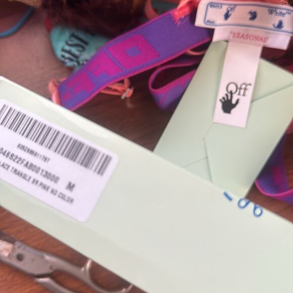 Off White Lace bra Salmon pink M - Picture 11 of 12